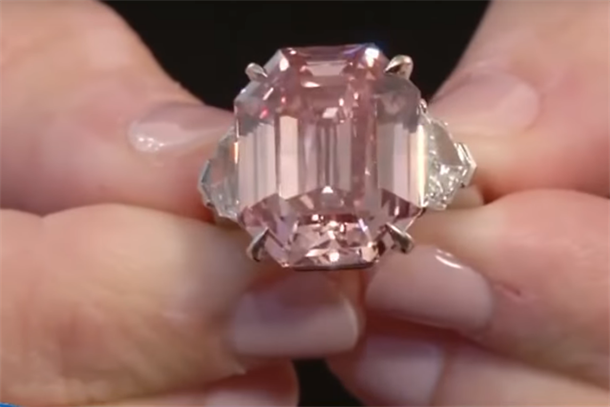 OBOREN REKORD: Dijamant prodat za 50 miliona dolara