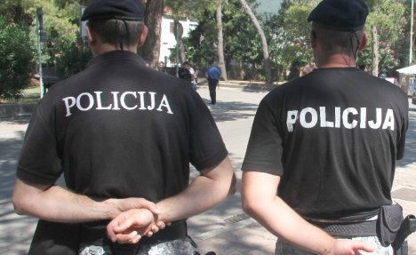 OBRAČUN U BUDVI: Italijanski turisti prebili taksistu zbog visokog računa, pa napali i policajca