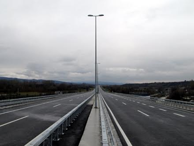 OČEKUJE SE POJAČAN INTENZITET SAOBRAĆAJA NA DRŽAVNIM PUTEVIMA