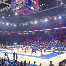 ODBOJKAŠICE JURE PRVU POBEDU: Pogledajte atmosferu u Areni pred duel sa Nemicama (FOTO)