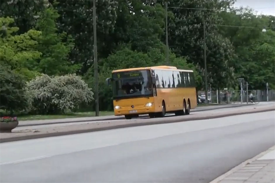 ODLOŽENO: U žutim autobusima na ekskurzije tek od 2020.