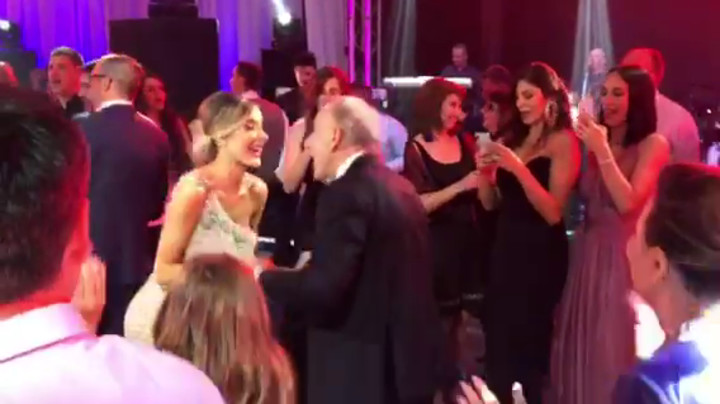 ON JE DANAS NAJPONOSNIJI TATA NA SVETU! Dragan Džajić zaigrao sa ćerkom na venčanju, svi su gledali u njih! (VIDEO)