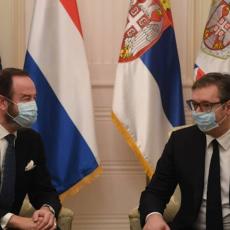 OPROŠTAJNA POSETA: Vučić primio danas ambasadora Kraljevine Holandije (FOTO)
