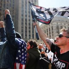 OPŠTI METEŽ U NJUJORKU: Sukob Trampovih pristalica i demonstranata (VIDEO)