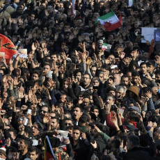 OSTVARUJE SE NAJVEĆI STRAH HAMNEIJA: Narod preplavio ulice Teherana, izneo svoje zahteve