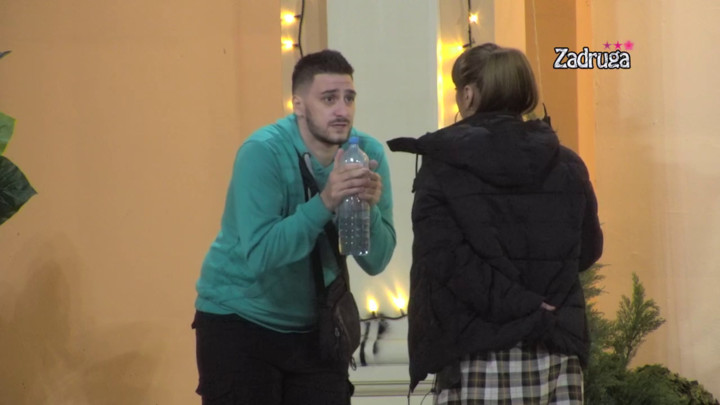 OTAC MOG DETETA NEĆEŠ BITI: Zola PREKLINJAO Miljanu da porazgovaraju, ona mu priznala da ide na KIRETAŽU! (VIDEO)