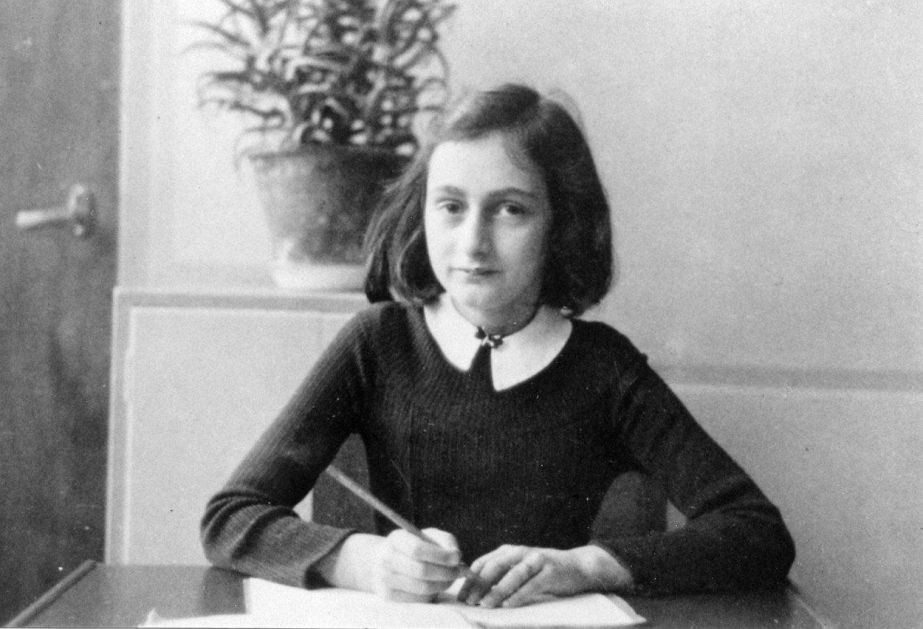 OVAJ ČOVEK JE IZDAO ANU FRANK: Jevrejski notar nacistima odao njeno skrovište da bi spasao svoju porodicu