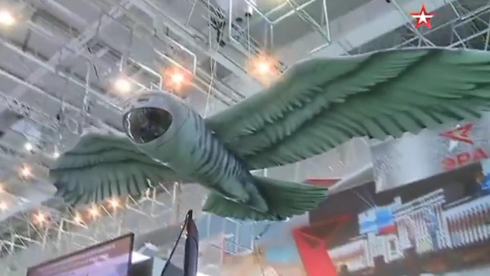 OVAJ RUSKI DRON ĆE ŠIRITI STRAH NOĆU: Napravljen je u obliku moćne ptice, ali je to tek početak (VIDEO)