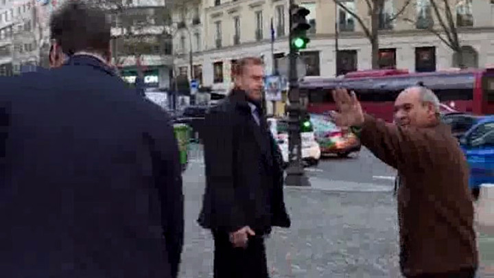 OVAKO SE VOLI ZEMLJA: Srbin blokirao sabraćaj u Parizu da bi se pozdravio sa predsednikom Srbije Aleksandrom Vučićem! (FOTO+VIDEO)
