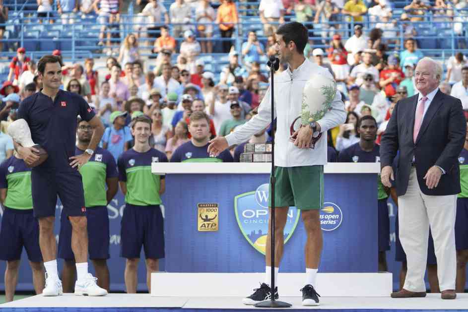 OVAKO TO RADI GOSPODA! Đoković i Federer razmenili par reči posle Sinsinatija! Zvučalo je ZADIVLJUJUĆE (VIDEO)