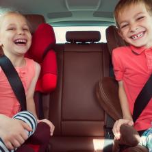 OVO MORATE ZNATI: Preporuke za bezbednost dece kao putnika u vozilima!
