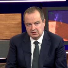 OVO SU CRVENE LINIJE NA KOJE ĆE POLICIJA MORATI DA REAGUJE Dačić uoči Vidovdana i potencijalnog narušavanja mira - važno upozorenje ministra!