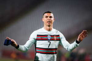OVOME SE NIKO NIJE NADAO: Arbitar koji nije video Ronaldov gol protiv Srbije, dobio otkaz!