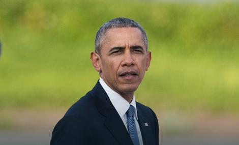 Obama zarađuje BASNOSLOVNE SUME za predavanja na Volstritu