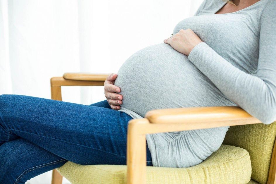 Obaveštenje za trudnice i porodilje: Zahtev za naknadu zarade možete preuzeti onlajn!