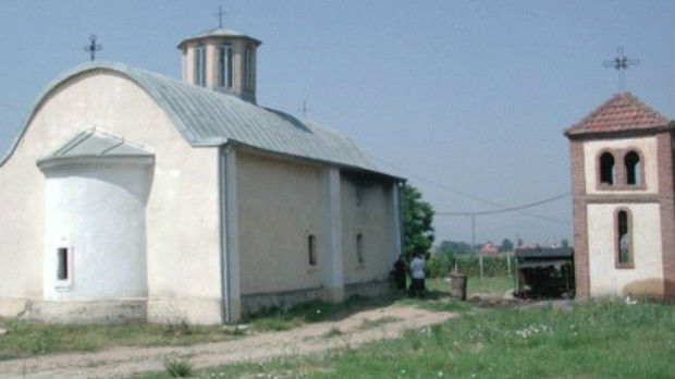 Obijena crkva Svete Trojice kod Uroševca