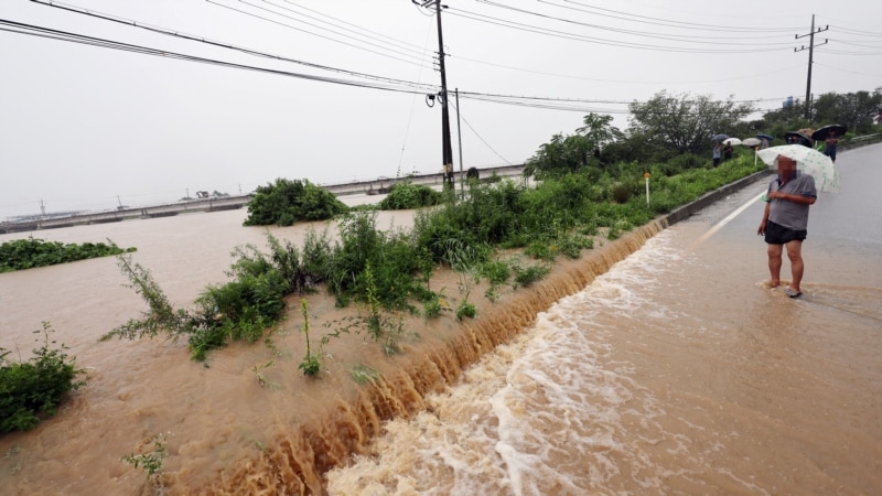 Obilna kiša izazvala poplave i klizišta u Južnoj Koreji, najmanje 20 poginulih
