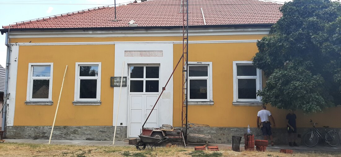 Obnova krova na osnovnoj školi u Grgujevcima