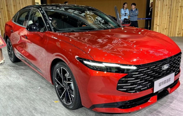 Obnovljeni Ford Mondeo predstavljen u Kini
