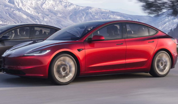 Obnovljeni Tesla Model 3 i zvanično