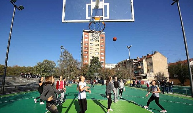 Obnovljeni košarkaški tereni u Eđšegu