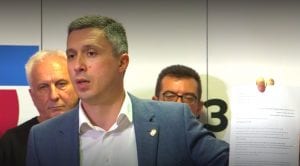 Obradović: Kod predloga Čedomira Jovanovića o prelaznoj vladi neprihvatljiva samo jedna klauzula