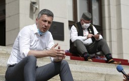 
					Obradović: Ne prekidam štrajk glađu dok vlast i opozicija ne počnu dijalog 
					
									