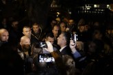 Razišli se građani koji su ispred RTS-a čekali Vučića, nisu čekali kraj emisije
