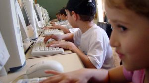 Obuka dece i roditelja za bezbedno korišćenje Interneta