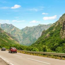 Obustavlja se saobraćaj ka Crnoj Gori u ovom periodu: Evo koji put da izbegavate!