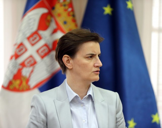 Obustavljeni poreski postupci protiv frilensera; Brnabićeva: Nastavljamo razgovore