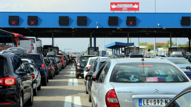 Očekuje se pojačan saobraćaj, na Horgošu čekanje 90 minuta