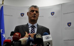 
					Kosovo: Stupile na snagu takse i za međunarodne brendove 
					
									