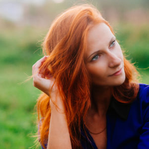 Od jagode do bakra: Kako izabrati pravu nijansu crvene kose?