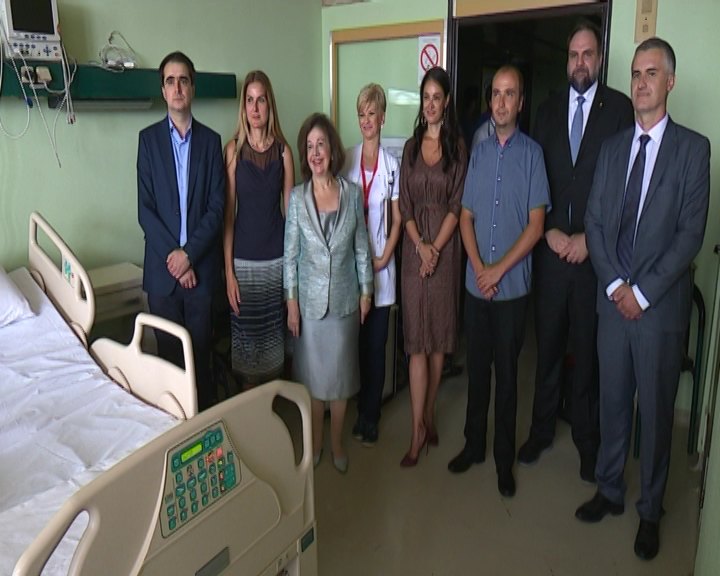 Princeza Katarina donirala opremu somborskoj bolnici i Institutu za plućne bolesti u Sremskoj Kamenici vrednu 60.000 evra