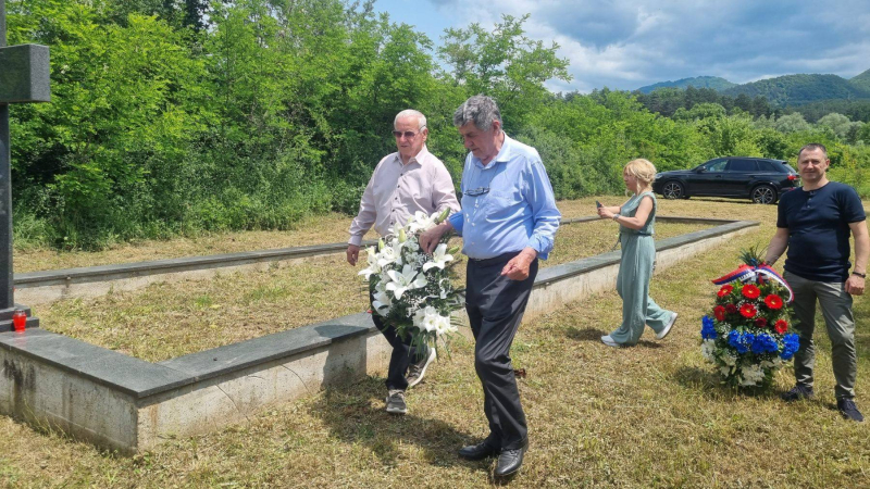 Odata počast Srbaima iz Krajine koji su stradali u bombardovanju Surdulice