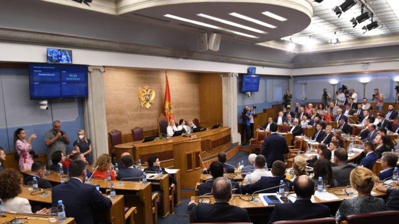 Odbijena rasprava o Đukanovićevom prijedlogu o raspuštanju Skupštine  