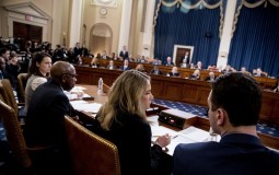 
					Odbor Predstavničkog doma Kongresa SAD usvojio optužbe protiv Trampa 
					
									
