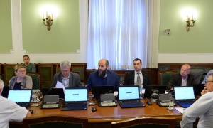 Odbor za obrazovanje zatražio hitnu smenu Aleksandra Lipkovskog!