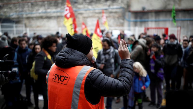 U Francuskoj svi sindikati protestuju protiv reforme penzije
