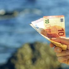 Odmor u Crnoj Gori skuplji od Grčke? Evo koliko vas košta običan obrok