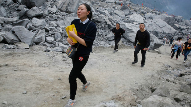 Odron ponovo zatrpao selo na jugozapadu Kine