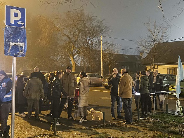 Održan protest zbog uvođenja naplate parkiranja u Bloku 8