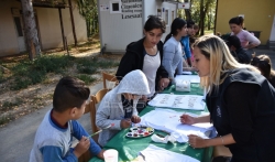 Održana radionica Kad majice pričaju priče za migrante iz Prihvatnog centra Strelište u ...