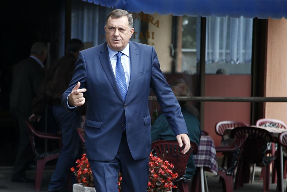 Oglasio se Dodik: Komšić ne može da preti Srbiji