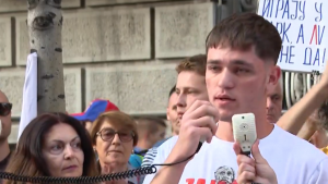 „Ogledalo sistema koji se raspada“: Studenti ispred RIK-a poručili da je SNS izgubila u Zaječaru i Kosjeriću