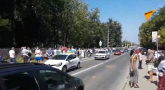 Ogromne gužve ispred Torlaka: Građani se uželeli mora, tri uslova za ulazak u Crnu Goru VIDEO