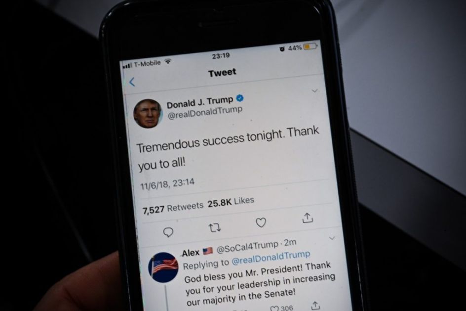 Ohrabruje ekstremiste, ne tvituje u javnosti i ne, neće vas zapratiti: Devet najvažnijih stvari koje nam je o Trampu rekao njegov Tviter
