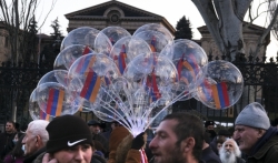 Oko 10.000 ljudi na protestu opozicije u Jermeniji