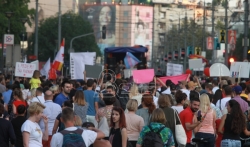 Oko 2.000 ljudi bilo na Prajdu u Beogradu, gradjani se žalili da im policija nije dozvolila da udju